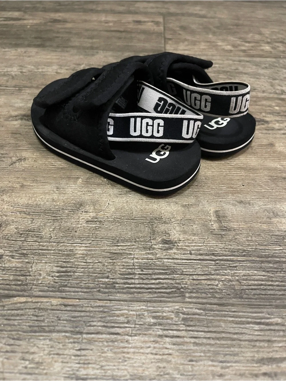 UGG Kids Black Logo Strap Slide Sandals with Velcro Upper